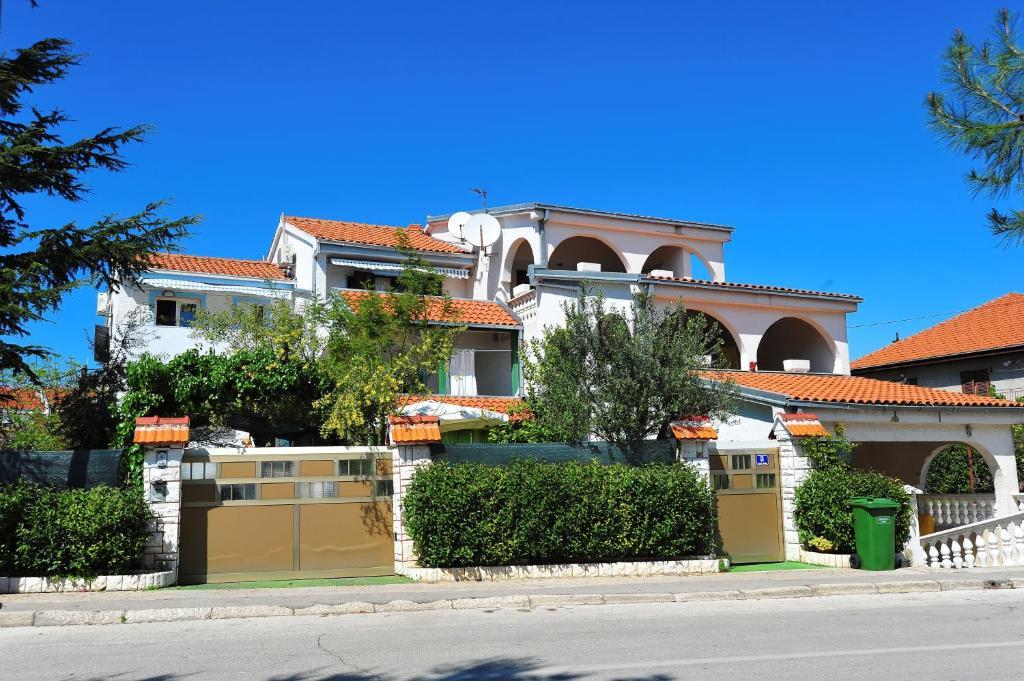 Apartments And Rooms Anika Zadar Room photo